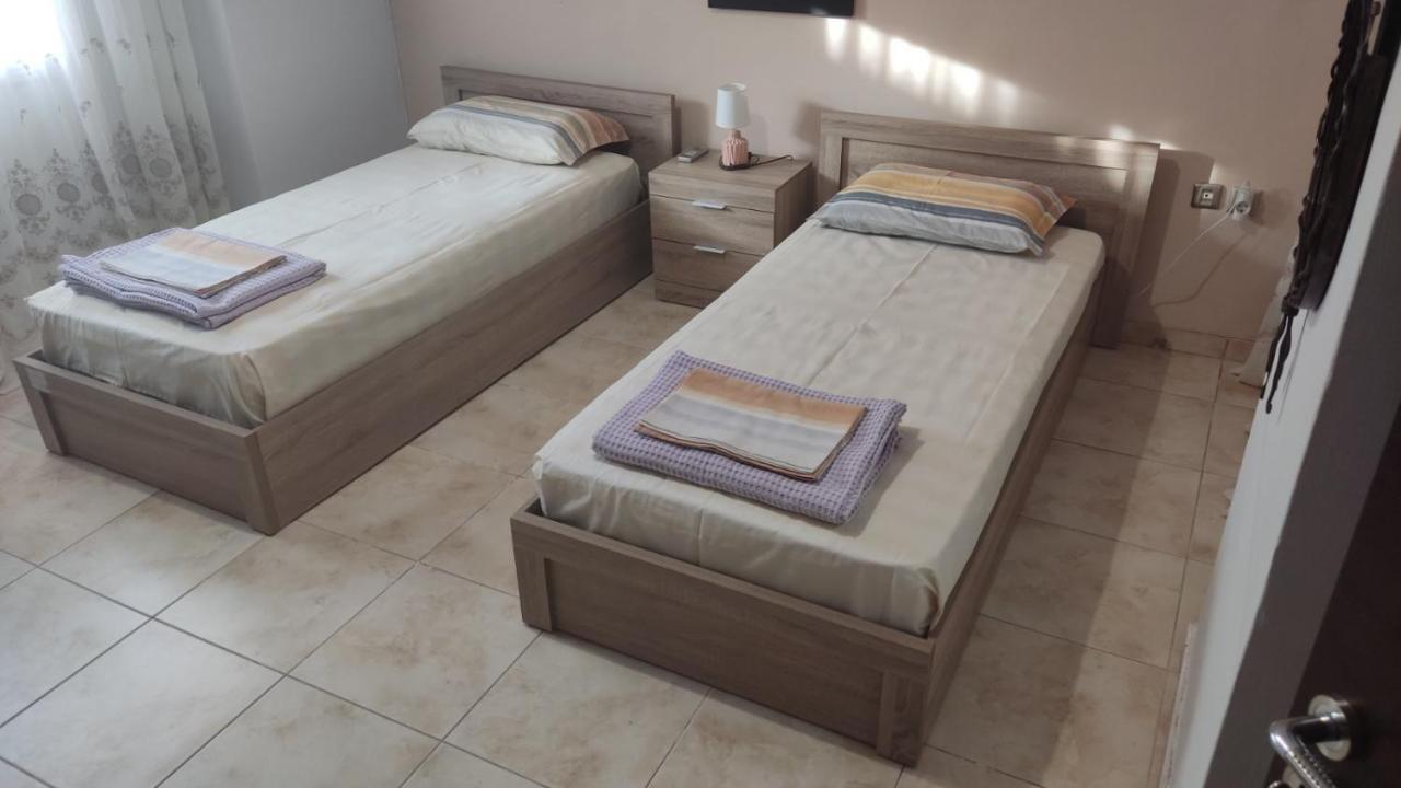Markópoulon Airport'S Close, Cozy Flat For 6 Persons 아파트 외부 사진